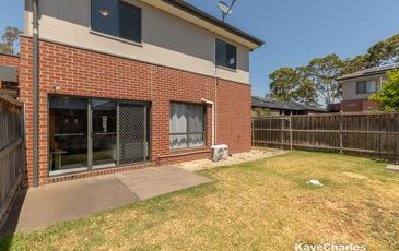 37 Millicent Parade, Officer