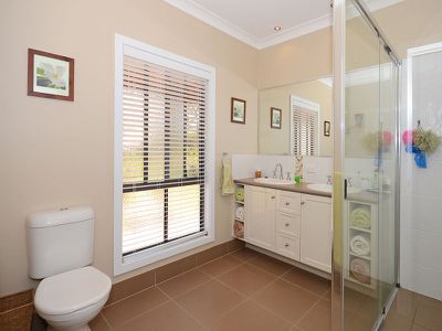 12 OAKES DRIVE, Burrum Heads