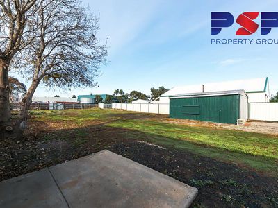 56 Hotham Cres, Hoppers Crossing