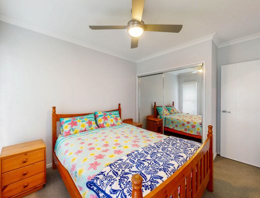 Spacious Family Living with Side Access and a Large Shed image 10