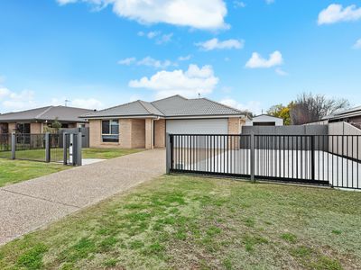 15 Murray Street, Oakey