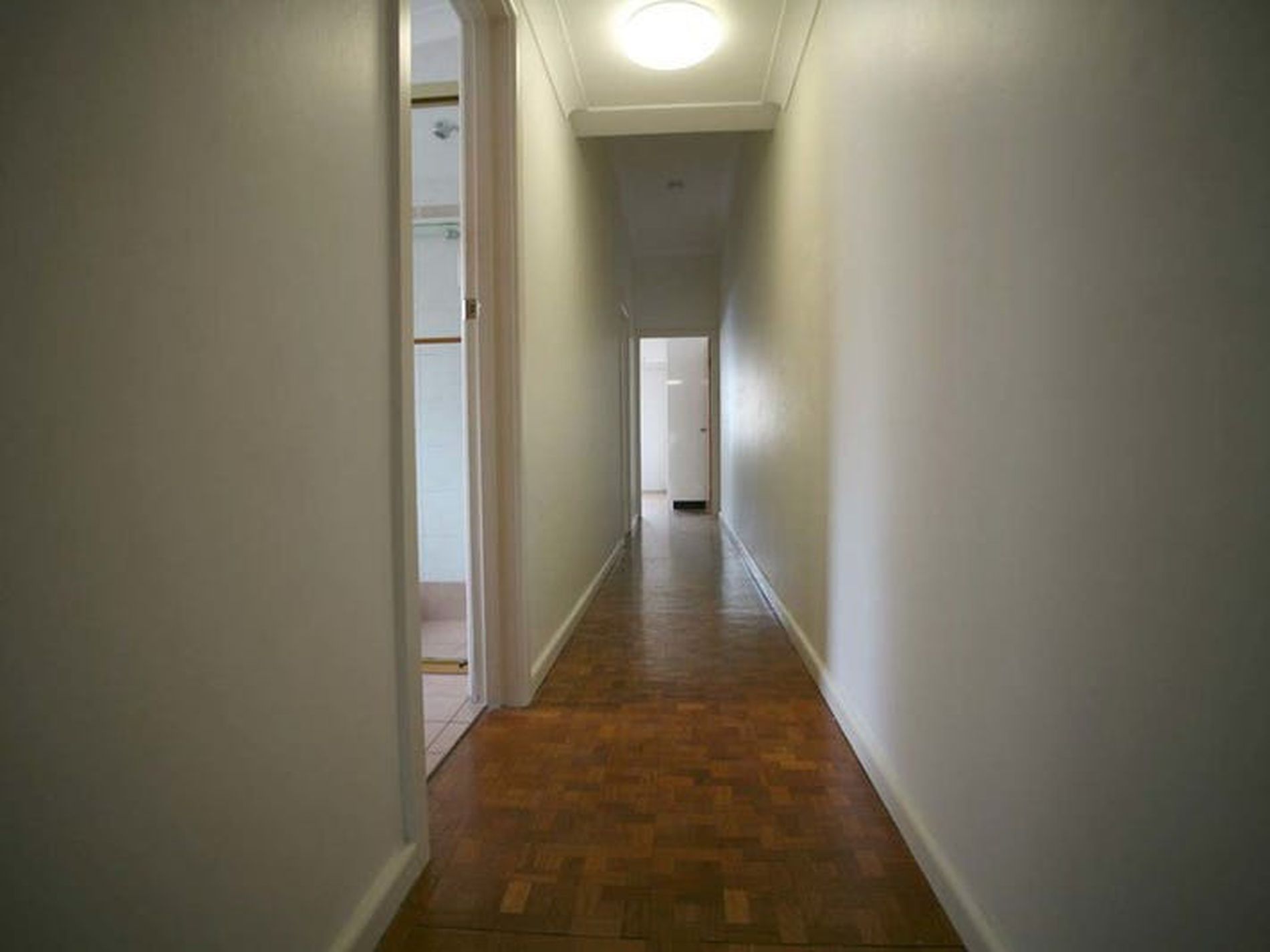 1 / 41 New Canterbury Road, Petersham