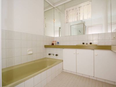 37 Karoonda Rd, Booragoon