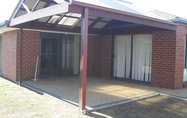 8 Castle Court, Beaconsfield
