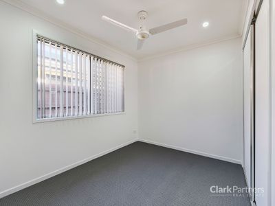 41 Hume Circuit, Warner
