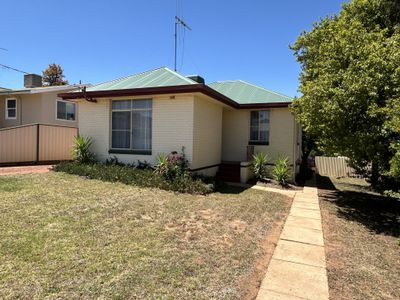 19 Dalley Street, Parkes