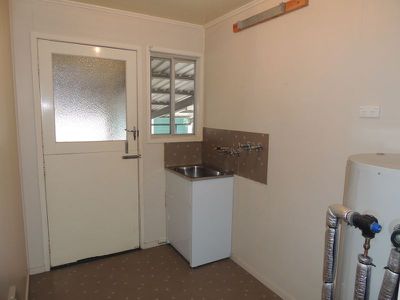 8 Lawson Drive, Moranbah