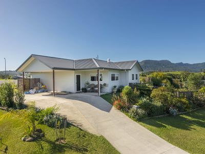 9 Tareeda Way, Nimbin