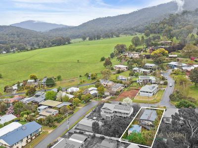 5 Coolumbooka Avenue, Tawonga South