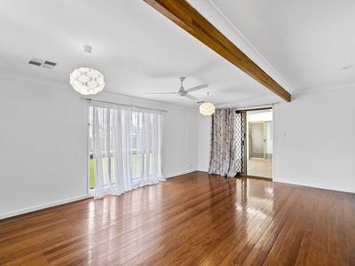 8 Packman Avenue, Rochedale South