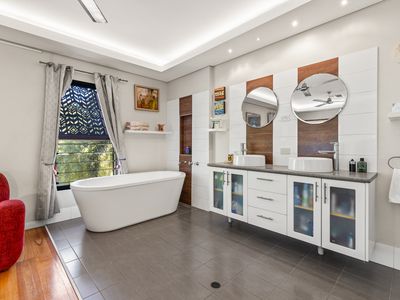 30 Gunian Boulevard, Cable Beach