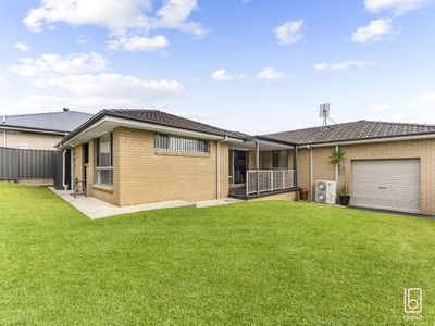 35 Farrier Crescent, Hamlyn Terrace