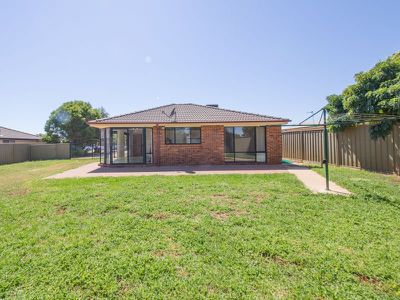 98 Twickenham Drive, Dubbo