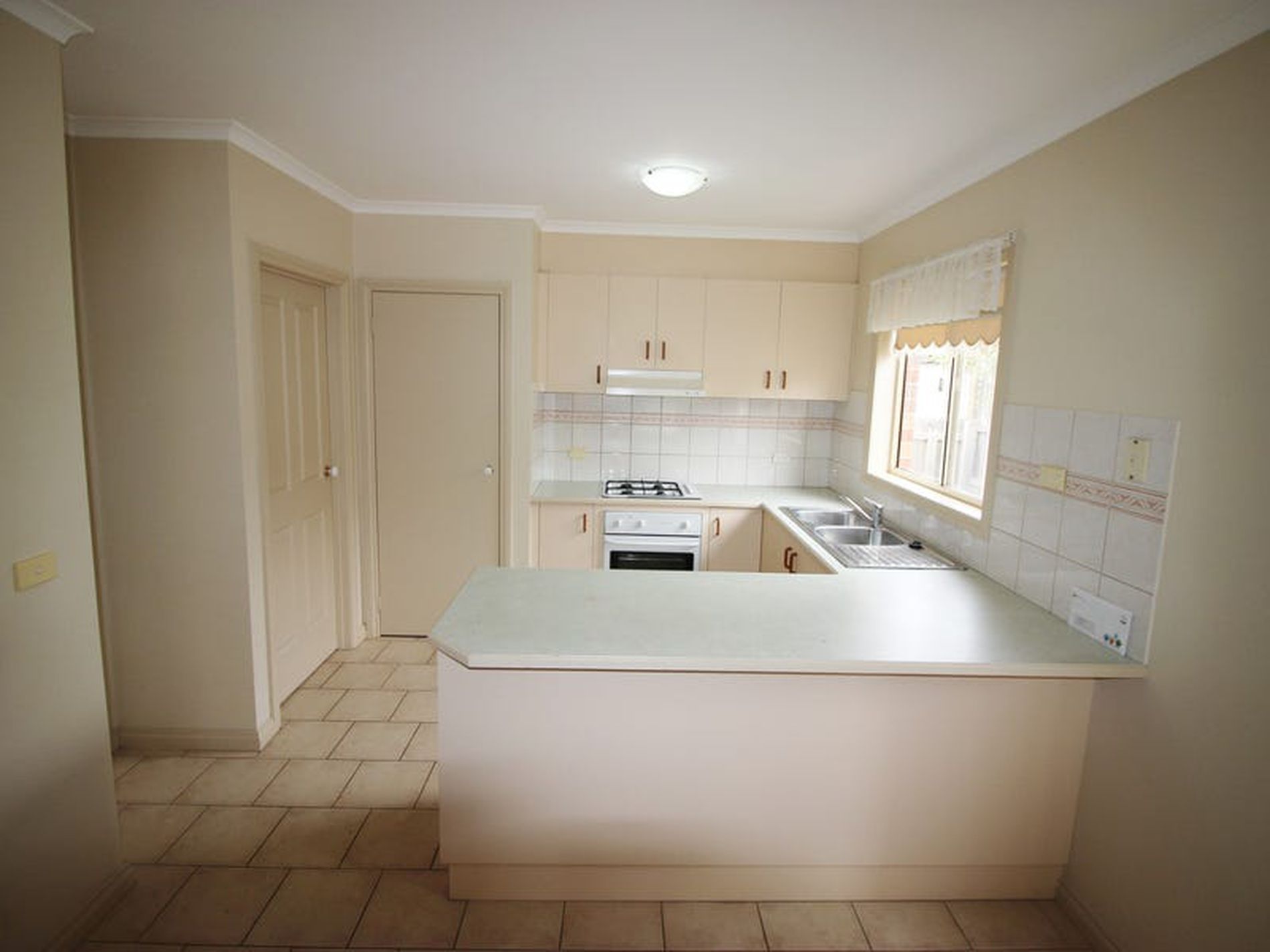 3 / 16 Balliang Street, South Geelong