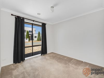 19 Patrick White Circuit, Franklin