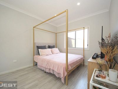 9 / 2 Curtin Place, Condell Park