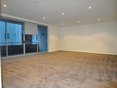 17 / 8 Allen Street, Waterloo