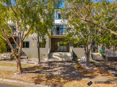 3 / 4 Firebird Street, Robina