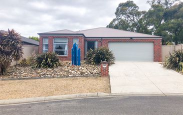 12 MULLER COURT, Mount Clear