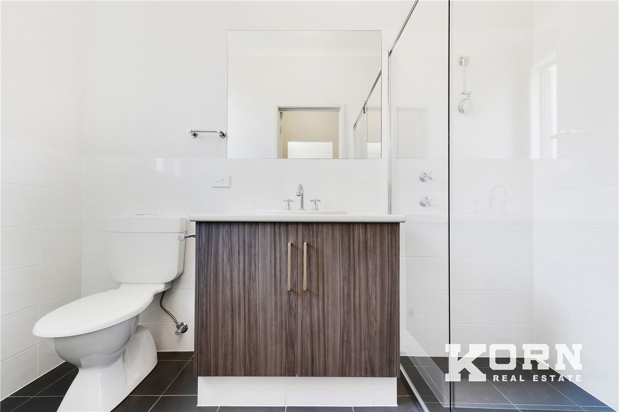 38A Danvers Grove, Woodville Gardens