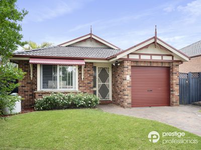 9 Lomond Court, Wattle Grove