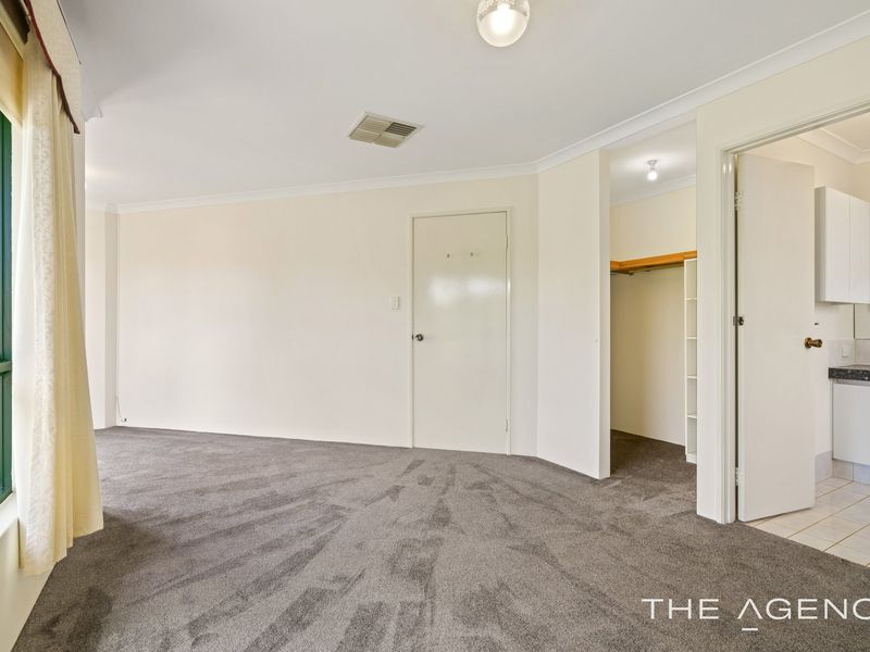 83 Brenchley Drive, Atwell