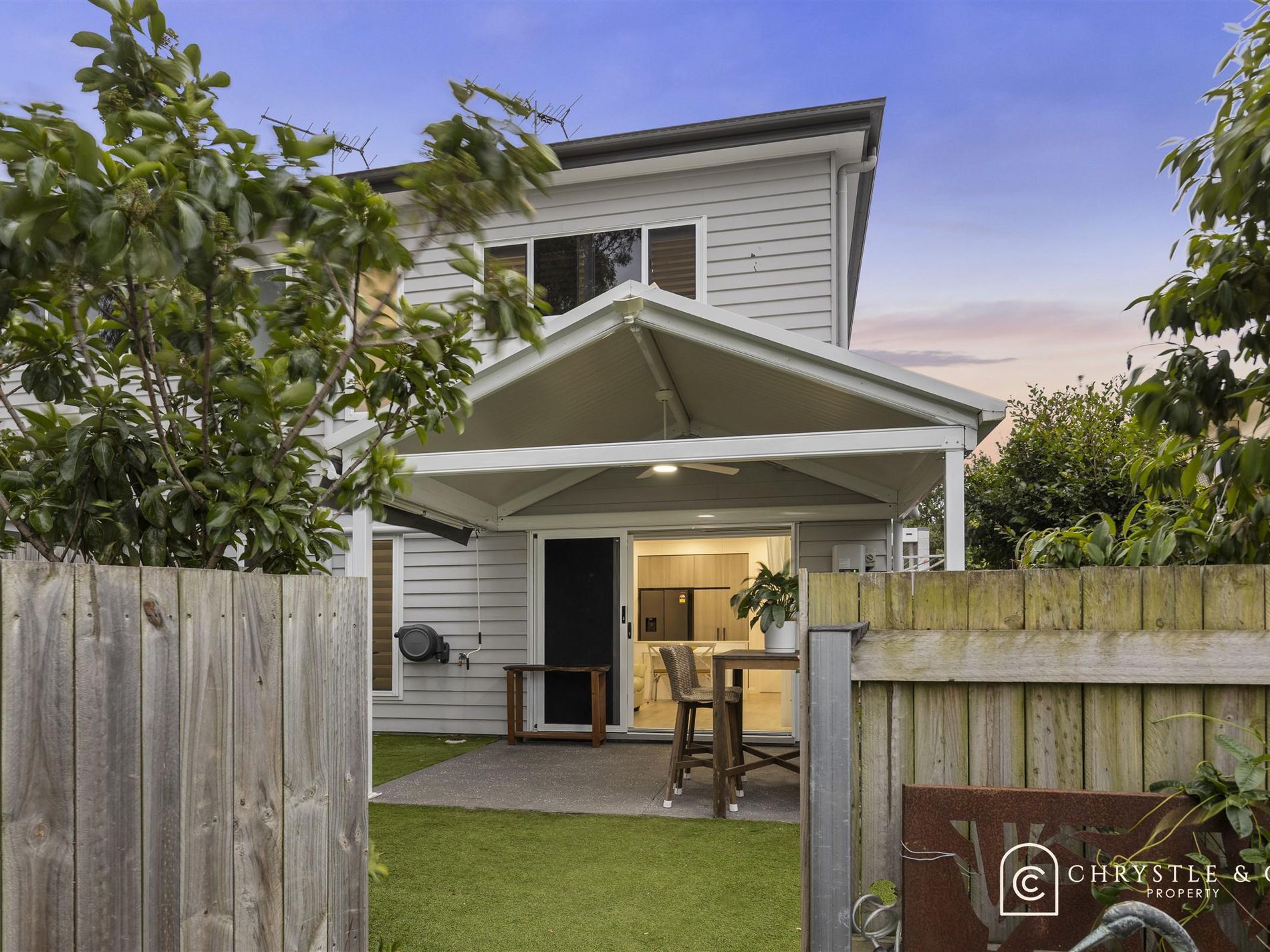 2 / 5 Stellmach Street, Everton Park