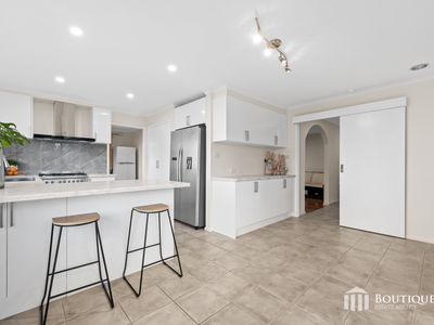 19 Kaye Court, Dandenong North