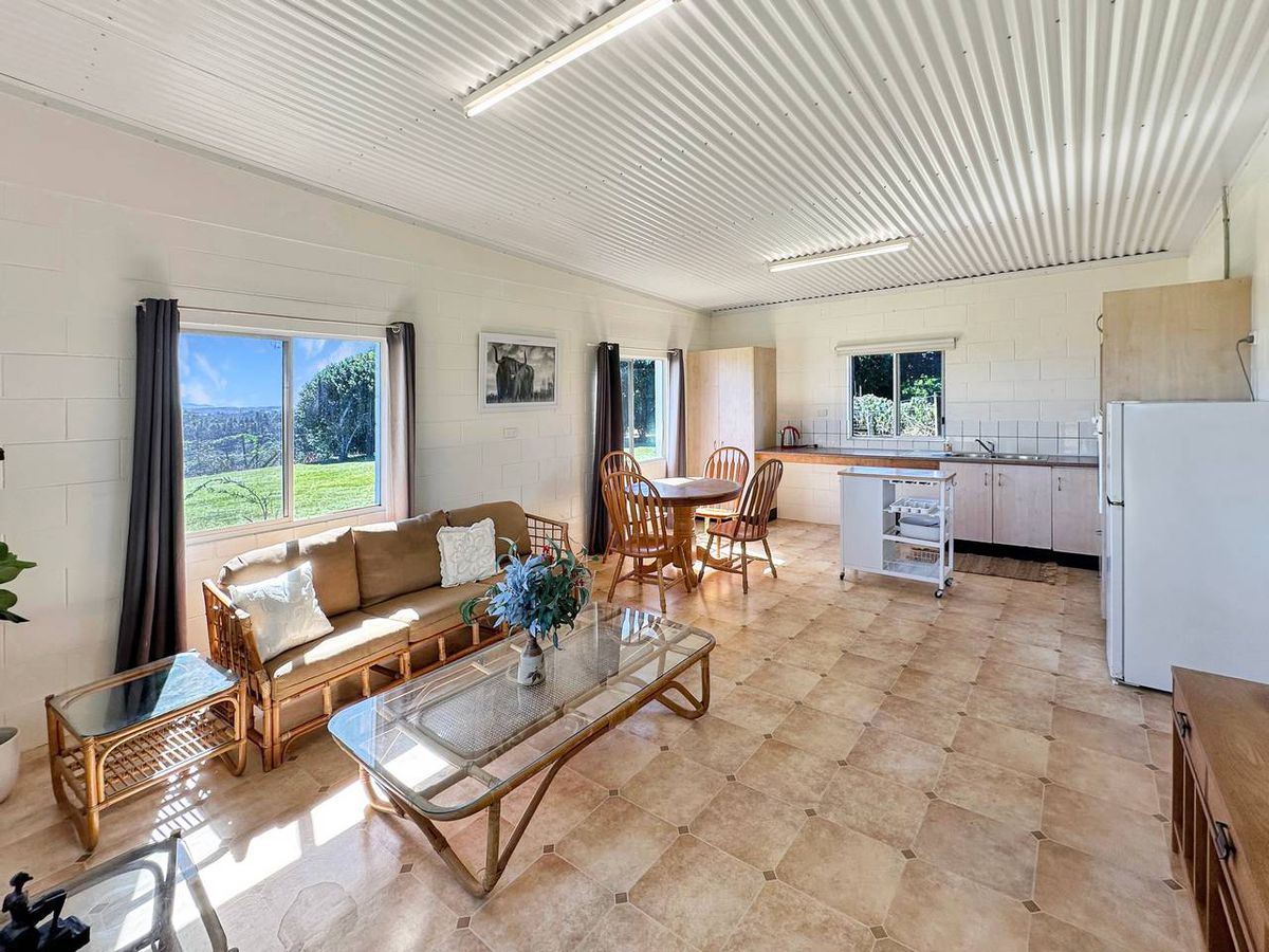 49 Forrester, Malanda