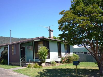 22 Freeburgh Avenue , Mount Beauty