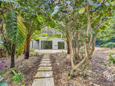 4 Lloyd Place, Mystery Bay