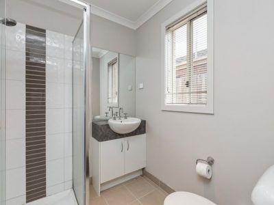 15 Fatham Drive, Wyndham Vale