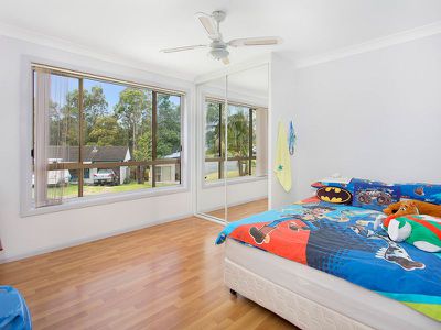 1 Tallawong Crescent, Dapto