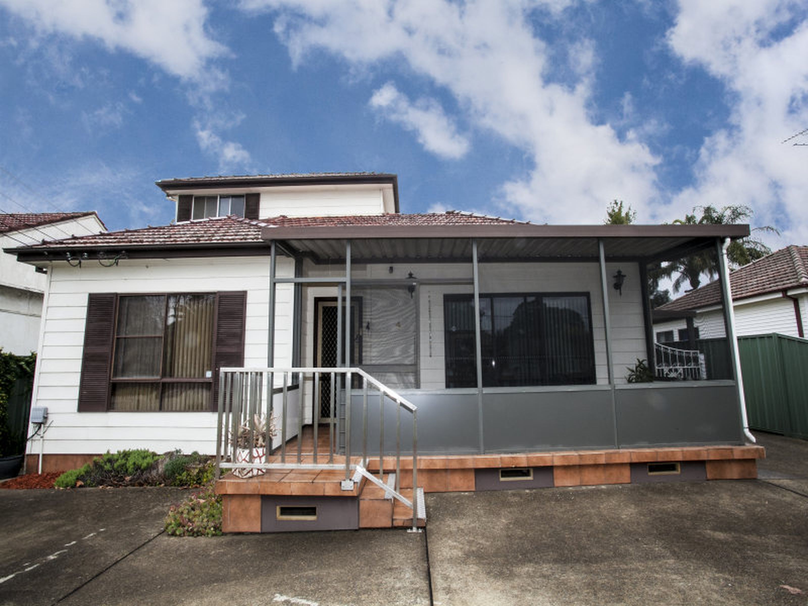 4 Braddon Place, OXLEY PARK