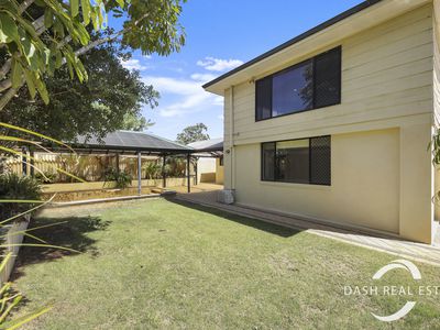 24 Taylor Way, Hillarys