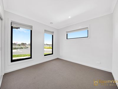 45 Rangeland Street, Mambourin