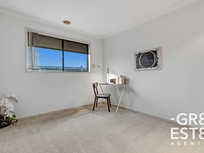 24 Von Nida Drive, Cranbourne North