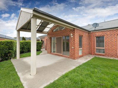 5 KELLE COURT , Wodonga