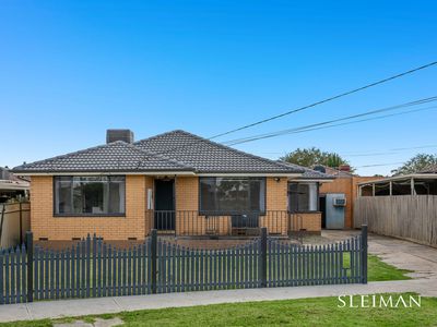 13 Winamurra Crescent, Thomastown