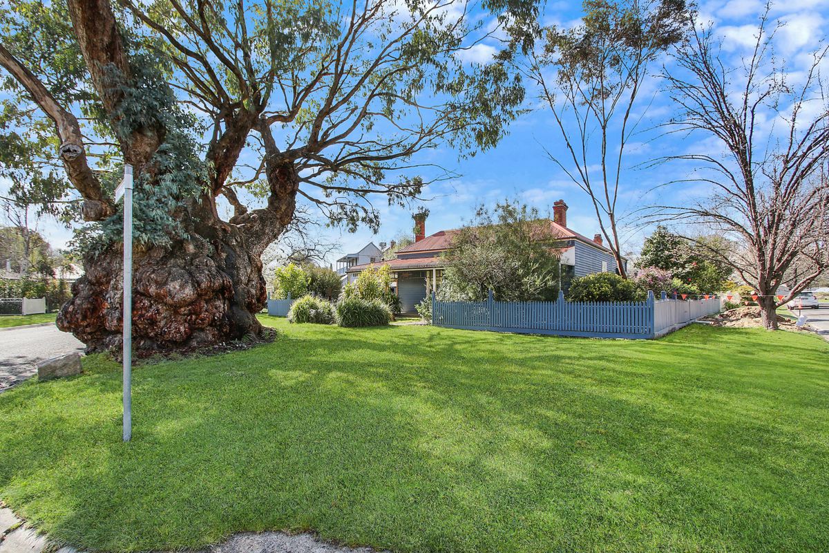 2 Dowling Court, Beechworth