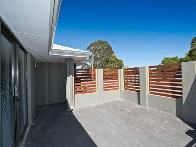 *1/24 Gladstone Road, Armadale