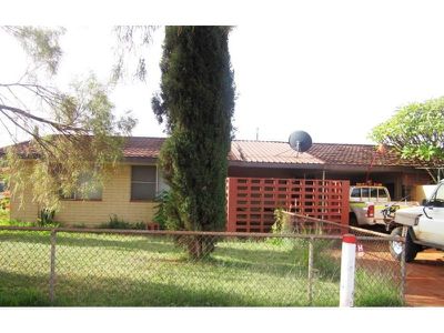 2 Nyabalee Road, Newman