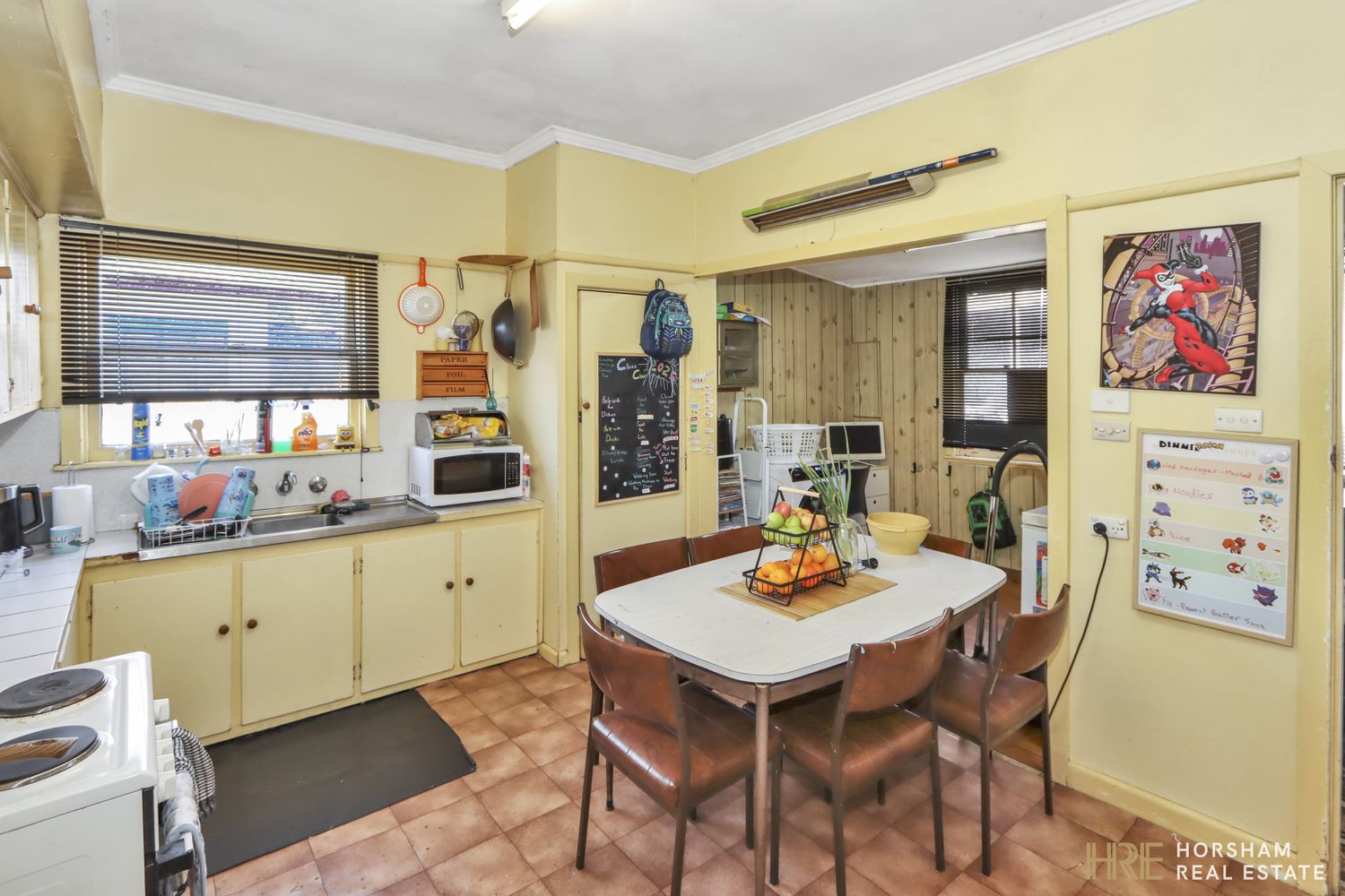 8 Sinclair Place, Horsham