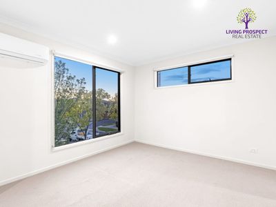 1 Grantham Walk, Williams Landing