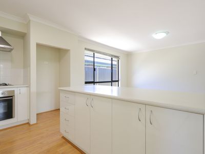 4 Lukin Loop, Pinjarra