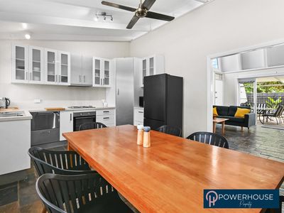 17-19 Tamarind Street, Holloways Beach