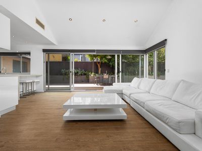 8 Betty Street, Nedlands