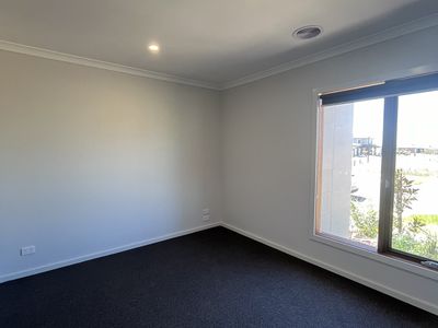 12 Harshaw Road, Thornhill Park