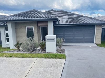 35 Woongarrah Drive, Woongarrah