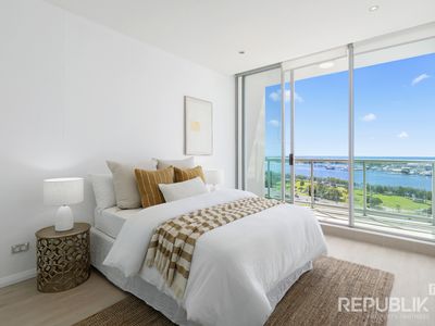 1605 / 1 Como Crescent, Southport